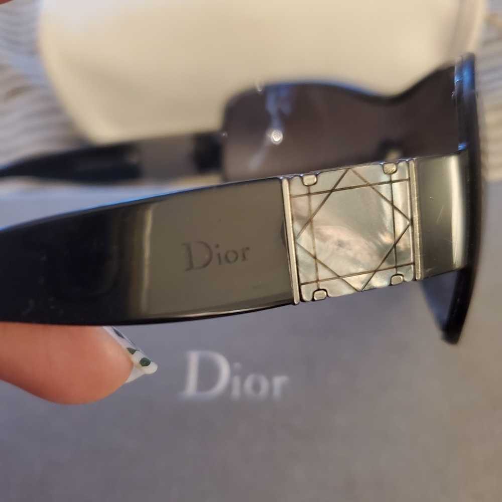 Dior Sunglasses - Picture 2 of 5